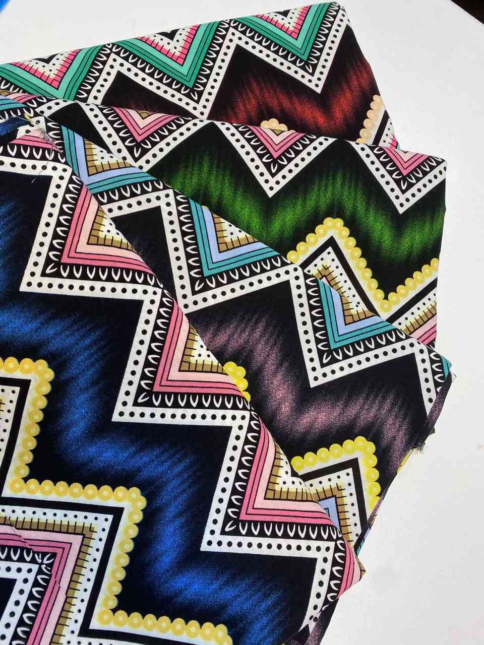 احلى وارقى الطرحات نوفر من الكشمير الايطالي القطني الثقيل وباسعار🔥🔥القطعه مترين ونص مترية مضبوووطة
للحجز واتساب ***********او مراسلة البيج وسيتم الرد 
افحص طلبك بوجود المندوب واي اختلاف بلطلب او بنوع القماش الك حق الرفض🤝🤝
تتوفر خدمة توصيل كل مناطق العراق 5
