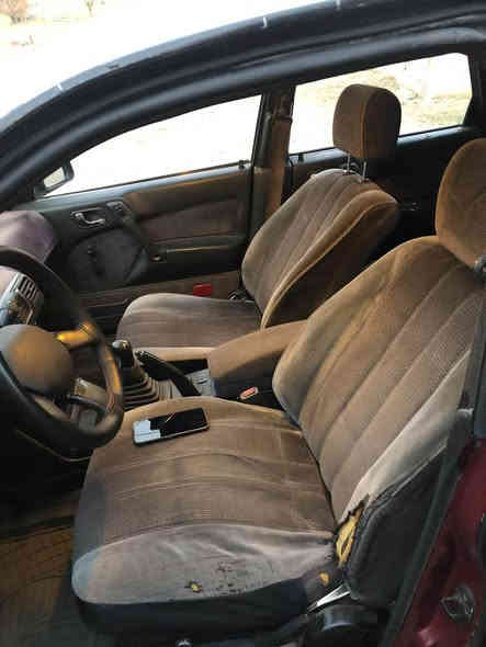 💙بەناوی خوای گەورە و میهرەبان💙
   🚘گلاند مۆدیل 1989
  ڕەنگ ماڕۆنی: 
سیارەکە  داخیلی زۆر جوان ماوەتەوە: 
  سبوغ عام بۆ جوانی سەیارەکە زۆر جوانە 
دوکەڵ  سەرفی نیە :
مەکینە کەمێک دەنگی هەیە.-
 ڕەقەم کەرکوک سەنەوی ڵەگەڵە  

نرخی💵 26 گەڵا کەمێک مەجال
 📍شوێن سۆران.
ژمارەی☎️ مۆبایل : *********** سوران
