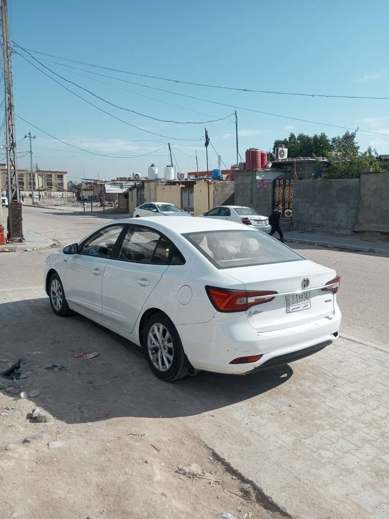 سلام عليكم 
  mg5 2022 وارد كويتي معوقين رقم مثنى
مكان السيارة بصره امن الداخلي 
رقم النقال ***********
تبديل جاملغ وكالة جهة اليمنى الباقي كفاله من الصبغ والبارد عدا الطخات 
ماشيه196الف
مواصفات
لايت اوتو + عدسه
مثبت سرعه
مانع انزلاق
محرك 1.5 تنفس طبيعي
+ترحيب
اشاير بل مري
كير اوتوماتيك
ابل كار بلي+اندرويد اوتو
حساسات ويل البصرة, العراق
