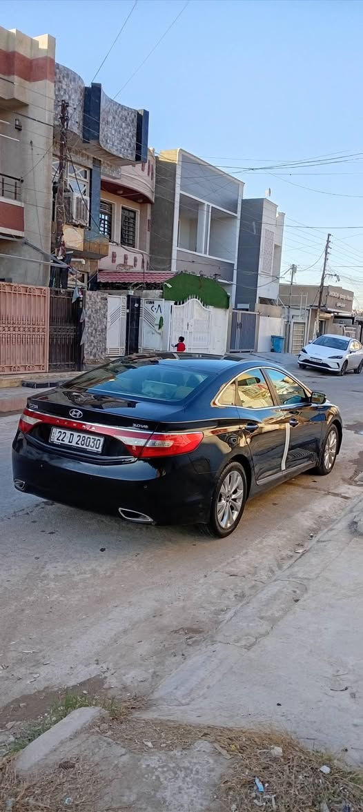 السلام عليكم
من رخصة الادمن المحترم
للبيع بالنقد فقط بدون اقساط ولا مراوس 
هيونداي ازيرا خليجي 2012 مكفوله من الصبغ والحادث عدا بارد شويه بالجاملغ الخلف السايق كلش بسيط 
رقم اربيل الدولي جديد سنويه جديده شرط التحويل
كير ومكينه شرط الفحص اخوان منزل مقطع فديو وتفاصيل كامله
مواصفات نص فول
تحكم ستيرن
كراسي كهرباء
كشنات جلد
داخل لونين
صاجات
مري شفط
اشاير بالمري
يدات نيكل
تبريد قطعتين
بردات خلفيه
براجكتورات
لدات امامي وخلفي
حساسات امامي وخلفي بلاد
اواكس +US B
سماعات دمام اصليه 
لايت اوتو
 خمسة ويل كب 18 اصلي
تبريد ثلج
تدفئة شغاله
صدر امامي وخلفي بحاله جيده
مكينه ٣٣٠٠ دوش بحاله جيده
باتري جديد
السياره حلوه وجاهزة للجناي مكاني بغداد الكرخ السعر ١١٦$ مجال بسيط حك الجيه للشراي للاستفسار الاتصال بالرقم *********** ( تعال شوف السياره واحكم بنفسك وتدلل) ترايها اخت الزيرو بالعافيه عالياخذها وتحياتي للجميع
