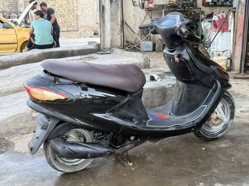 دراجه دوالفين نضيفه مكينه ناعمه لاصوت ولا دخان مكينه بلاديه دبلات جدد تيرات جدد كهربايات شغاله سلف هندر شغال لايت هورن شغال ما بيه كل نقص بس سبايدر الخلفي مكسور الباقي كلاه بلادي سعره مناسب 325 بيه مجال حك جيه مكاني شاميه شراي تصل *********** مكلف بل نشر
