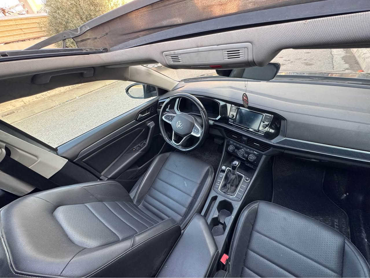 ‏jetta se 2022 پشتو پيش كةپس نوقتةي نية رادار ٣٦٠ پلة چةند پارچةكي سبوغة بة حيزام دةفروشم گيرو مةكينةو تةقةو رةقة راديتةو بةوابةو رادارو هةموو بةشةرت سةيارةكة جاهيزة سةنةوي و شتيش نوية سةعري ١٢٨ مةجالةكي كةم زانياري زياتر *********** أربيل, العراق
