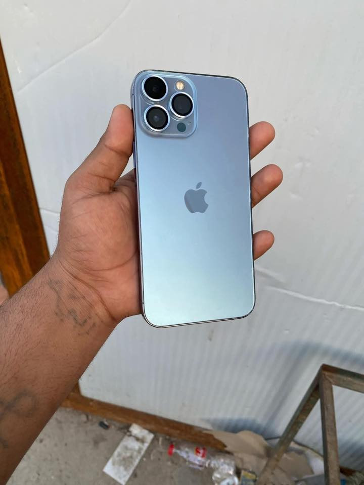 ايفون 13 برو ماكس ذاكرة 256 بطارية 83جهاز ما مفتوح كلش نضيف  شريحه وحده امريكي الشراي يجي

‭0780 164 8054‬
