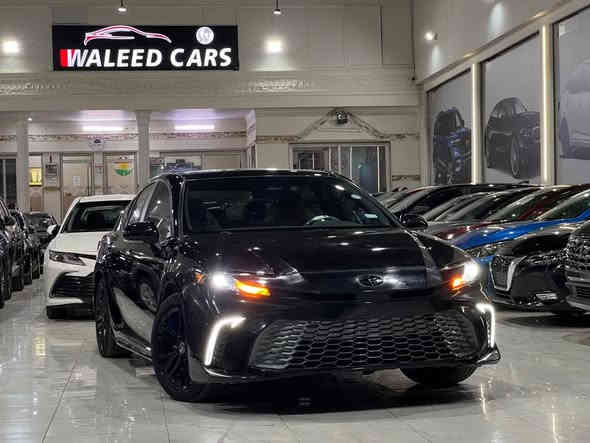 كامري 2025 هايبرد SE
هايبرد 2500
سعر 197 ورقة 
3 قطع او نص صبغ 

فول مواصفات عدة فتحة  
كرسي السائق كهربائي ومساج 
قطعتين تبريد 
تدفئة كشنات 
شاشة كبيرة 
انضمه قيادة 
هاند بريك بصمه 
اوتو هولد 
رادار امامي وجانبي 
تحذير مغادرة خط السير 
تحذير تصادم 
توقف ذاتي 
حساسات خلفية 
كامرة خلفية 360 
دخول ذكي 
مري كهرباء
جام اوتو 
جي بي اس 
ابل كار بلي 
نضام ev مود 

زنون وكشفات وليدات كلة ثلجي 
السيارة ماشي 4 الف ميل 
كاملة بدون نقص 

للتواصل مراسلة الرقم او الاتصال
رقم ‭***********
***********
