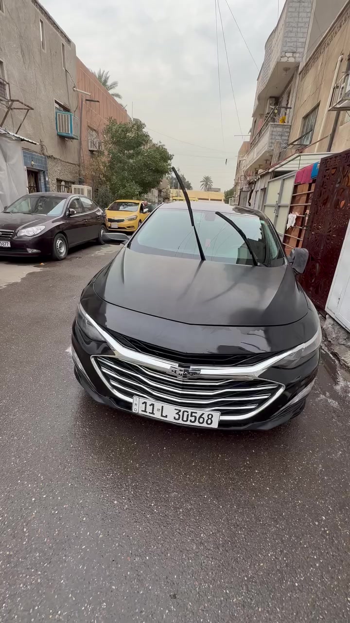 سلام عليكم
ماليبو lt
موديل 202٢
رقمها بغداد باسمي تحويل ثاني يوم 
المواصفات
محرك 1500 تيربو
بصمه تشغيل ابوابو جنطه
كشنات تدفئه + كهربائيه
تبريد قطعتين امامي و خلفي
شاشه كبيره تدعم Android Anto /play📲
خرائطGps 📍
كامره خلفيه
كروز مثبت سرعه
شاشة ظبط و اعطال بالدشبول
مانع انزلاق
حساس اطارات
و بيها بعد مواصفات
السعر 120$ بيها مجال بسيط
العنوان بغداد الغزاليع 
للأستفسار اتصال 
***********
