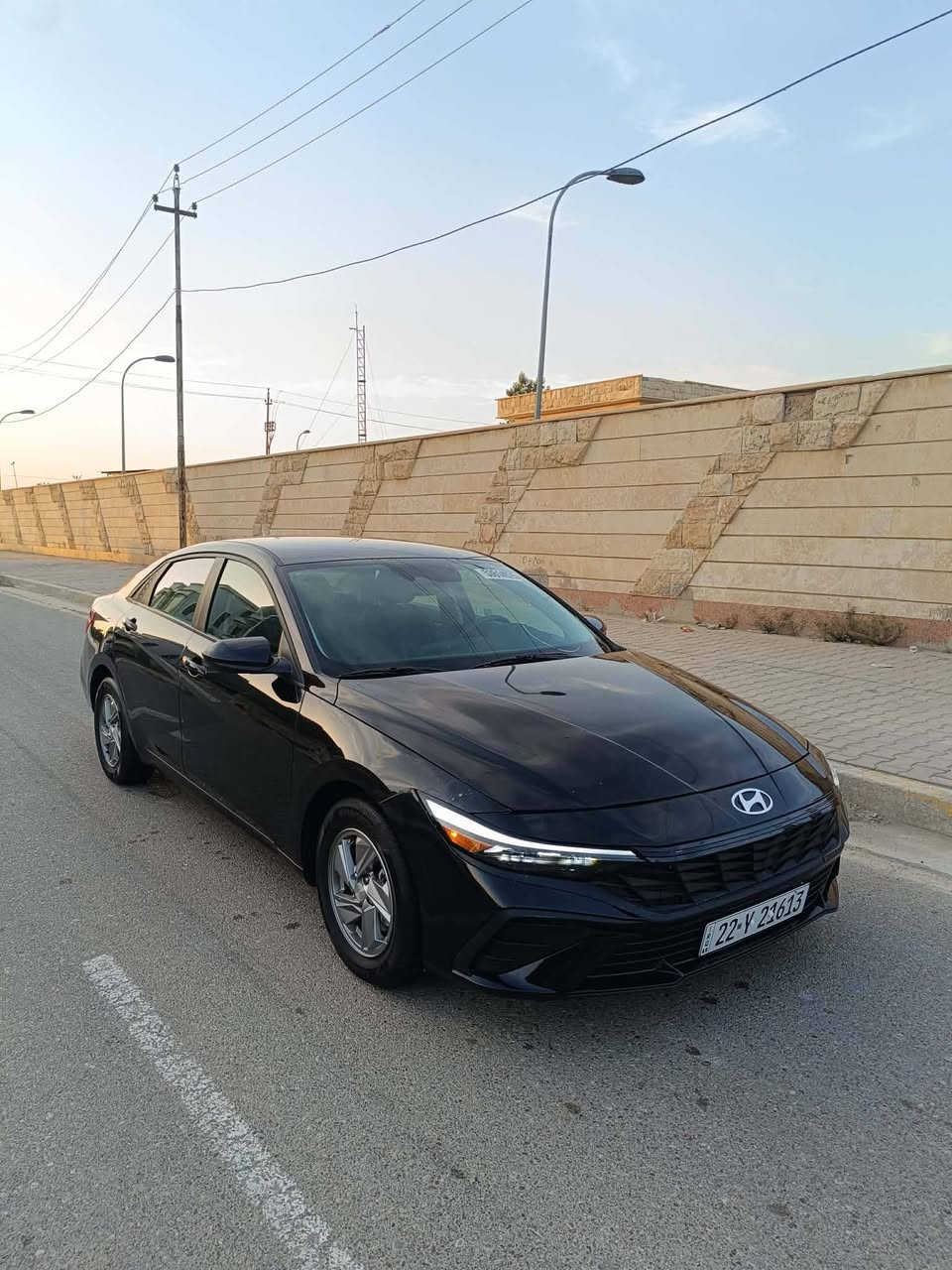 السلام عليكم
هونداي النترا للبيع موديل 24 رقم اربيل الجديد 
دخول جديد البارحه اترقمت السياره ودخلت بغداد حادث السياره بنيد نفسه مصلح ومصبوغ ارباك استيرن فقط بدون دواخل 
المواصفات 
شاشه الكتروني 
لد نهاري + لايت زنون 
فول تحكم استيرن
ثلاث انظمه قياده
السياره ماشيه 12  الف فقط السياره زيرو مشي امريكا 
رادار امامي 
ويل كب توقف ذاتي عنده الاقتراب 
محرك 2000 دوش بانزين فقط
وباقي المواصفات المعروفه 
مكان السياره بغداد 
الهاتف ***********/***********
