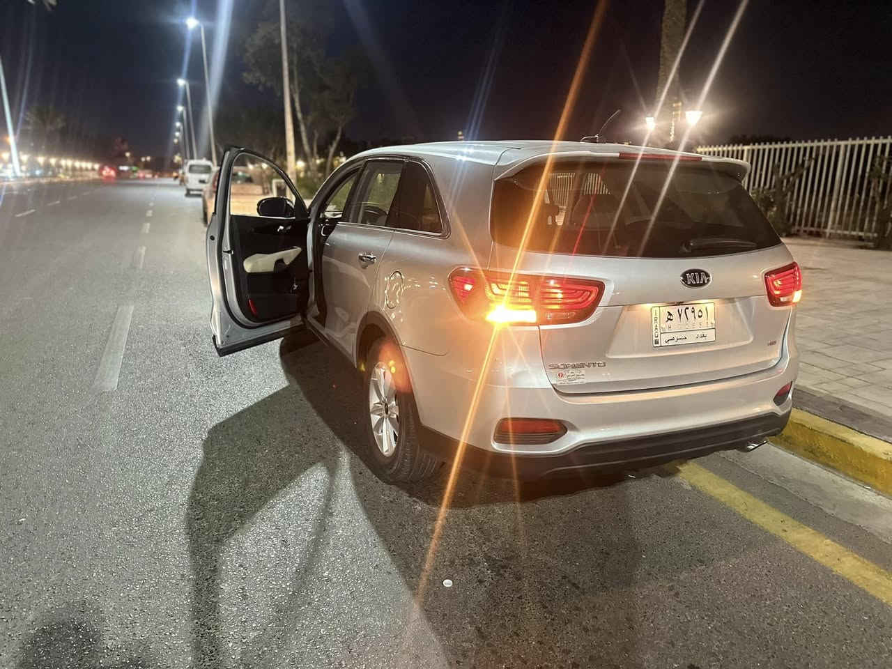 للبيع
سورنتو سلفر 2019 محدثه 20
4سلندر 
7راكب
فول نضافه ما ماشيه  زيرو من البييت للدوام 
حادثها جاملغ مبدل نسخه طبق الاصل واللون
للاستفسار  ***********
سعرها 230 وبيها مجال شي بسيط
