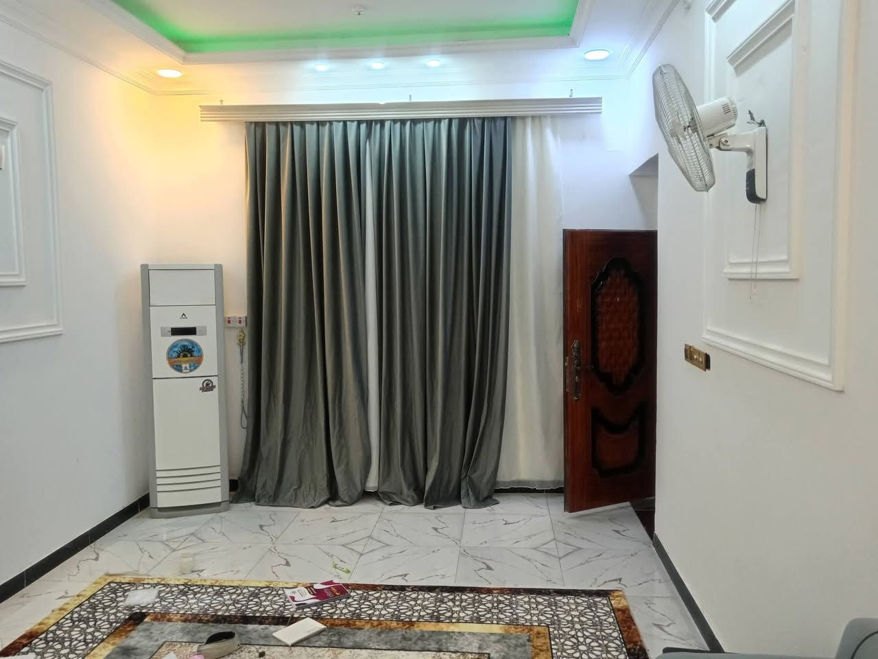بيت مساحه 250 حي الإعلام الثانيه شارع مقابل منتدائ باتجاه حجي محمد استقبال صاله 3 غرف حمامات داخليه وخارجيه خدمات موجوده شارع 20 مطلوب إسكان التواصل على الأرقام
*********** واتساب 
***********
