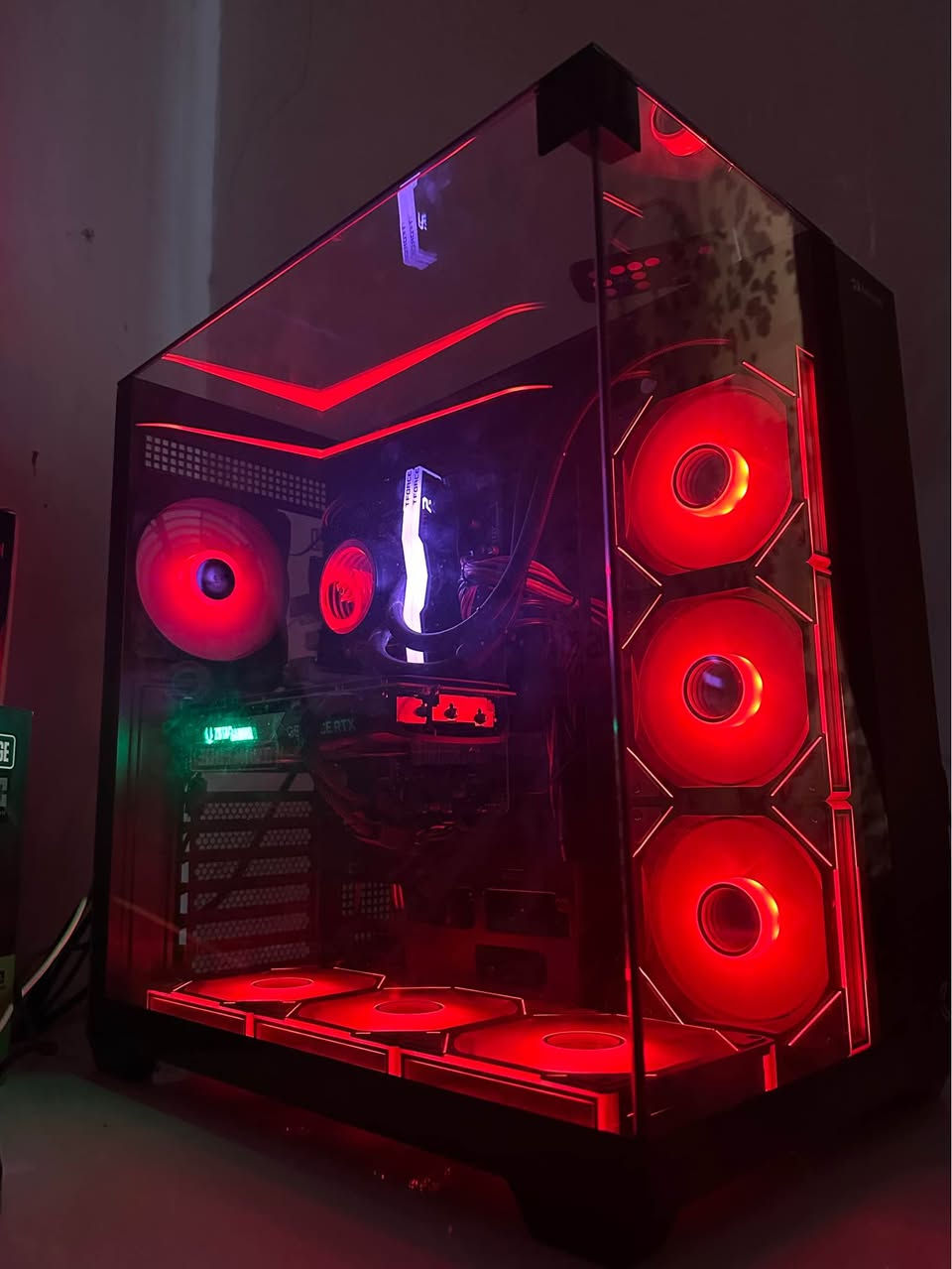 كرت وتجميعه عادي ابيع قطع 

* Intel Core i5 14F
RTX 4070 SUPER 12GB كارت شاشة *
* Motherboard ASUS B760 PRO
* RAM 16GB
* SSD 1TB
DeepCool تبريد *
Large Black كيس *
* 7 Fans RGB بغداد, العراق


**إذا كنت صاحب هذا الإعلان وتريد حذفه لأي سبب، رجاءا أرسل رسالة إلى الدعم الفني**