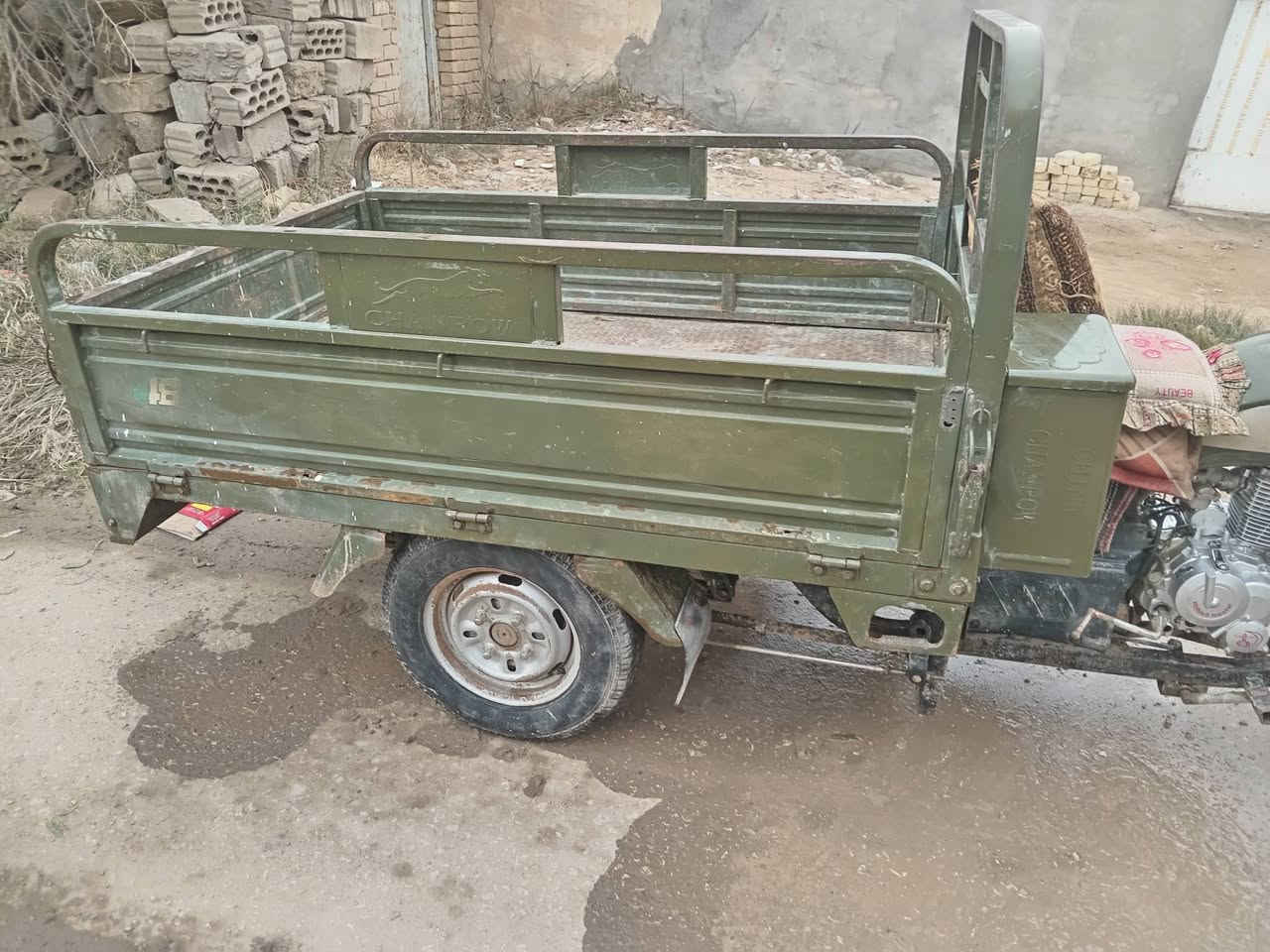 سلام عليكم ستوته البيع مديل 2018والمكينه 2025رقم نكليزي بسمي ثاني يوم مدور السعر 1900بيه مجال الاستفسار عل الرقم ***********
