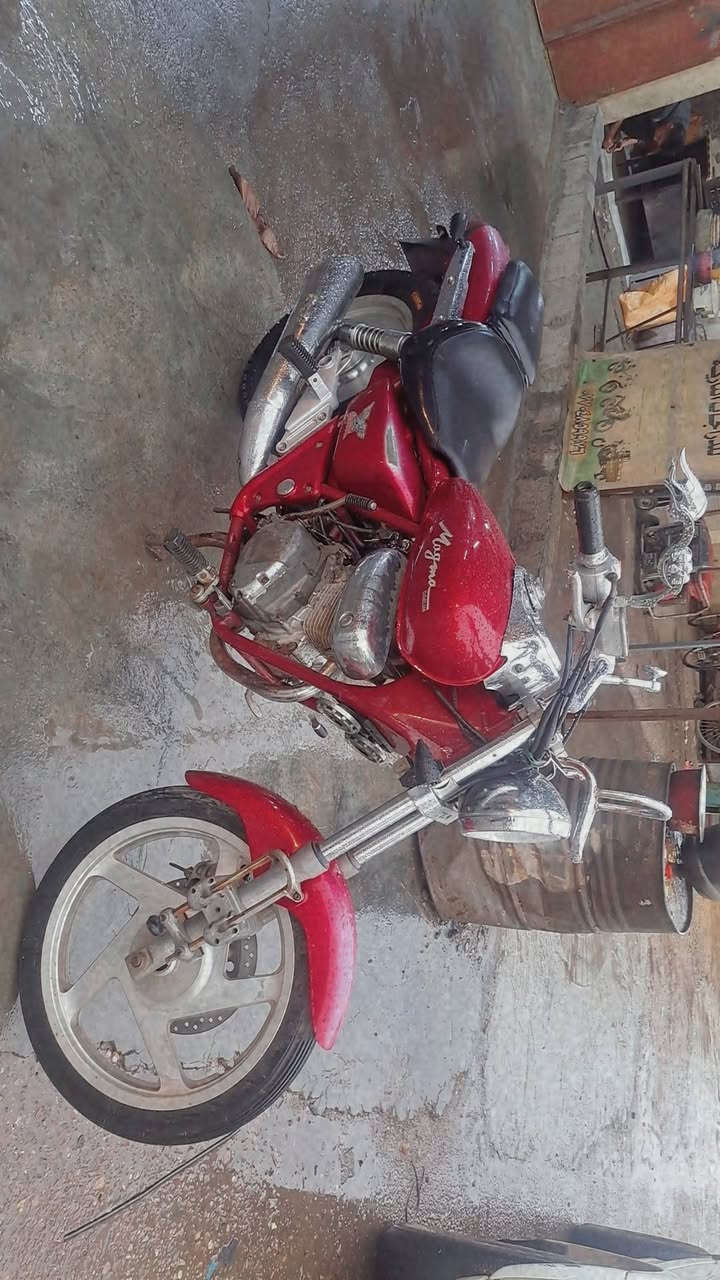 السلام عليكم 
دراجه مكنه دايلم دراجه على وضع الشركه 
سلف وهندر نكره وحده بكل وقت 
سلندر واحد  استخدام قليل 
استيراد خاص من كوريا جبتها بحاويه مال تفصيخ 
سيارات كوري   
ديالى المقداديه 
***********
متواجد خاص
