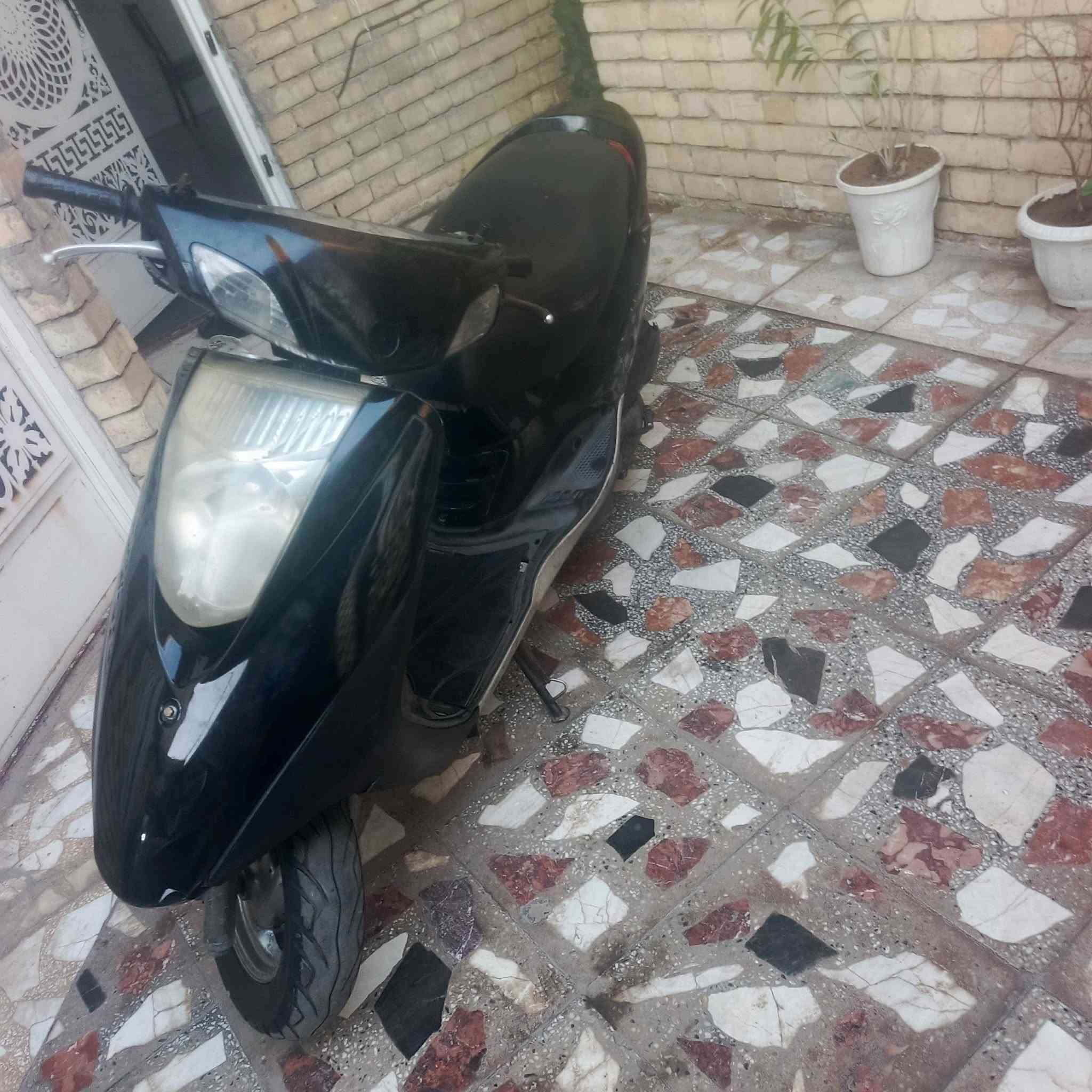 سلام عليكم 
بريز للبيع دراجه خير من الله 
دراجه حلوه نضيفه تأيرتات جدد 
سعر 475وبيه مجال بسيط 
عنوان بغداد حي كوفه 
رقم ***********
