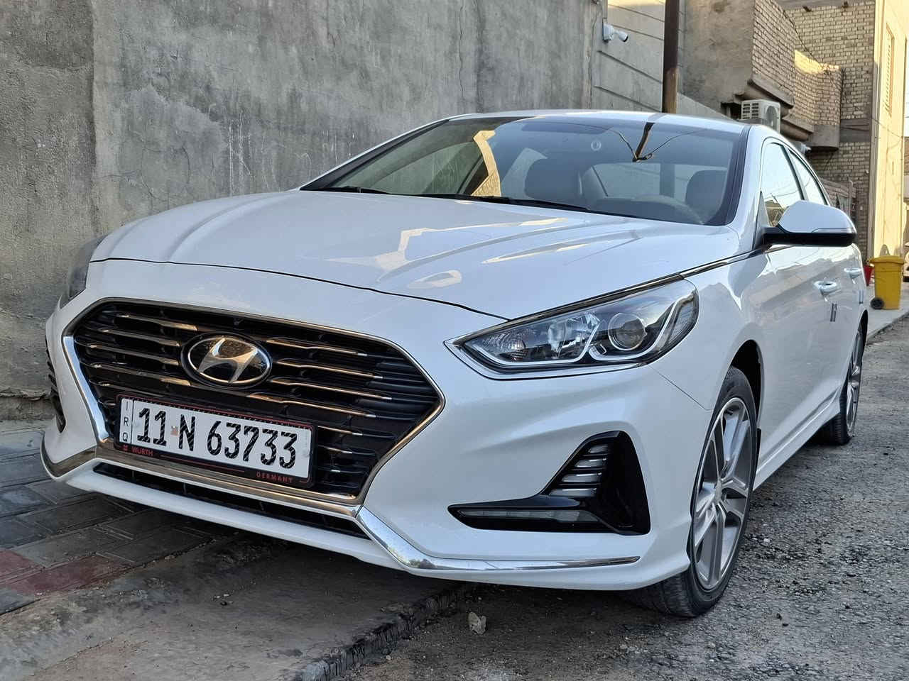 السلام عليكم ...
سوناتة للبيع 2019 خليجية 
ماشية 80 الف 
مكفولة كفالة عامة شرط الفحص
مواصفات ...
تحكم ستيرن 
قطعتين تبريد 
كامرة امامية خلفية 
كرسي كهرباء 
كشنات جلد 
نضام سرعات 
للأستفسار ...
***********
