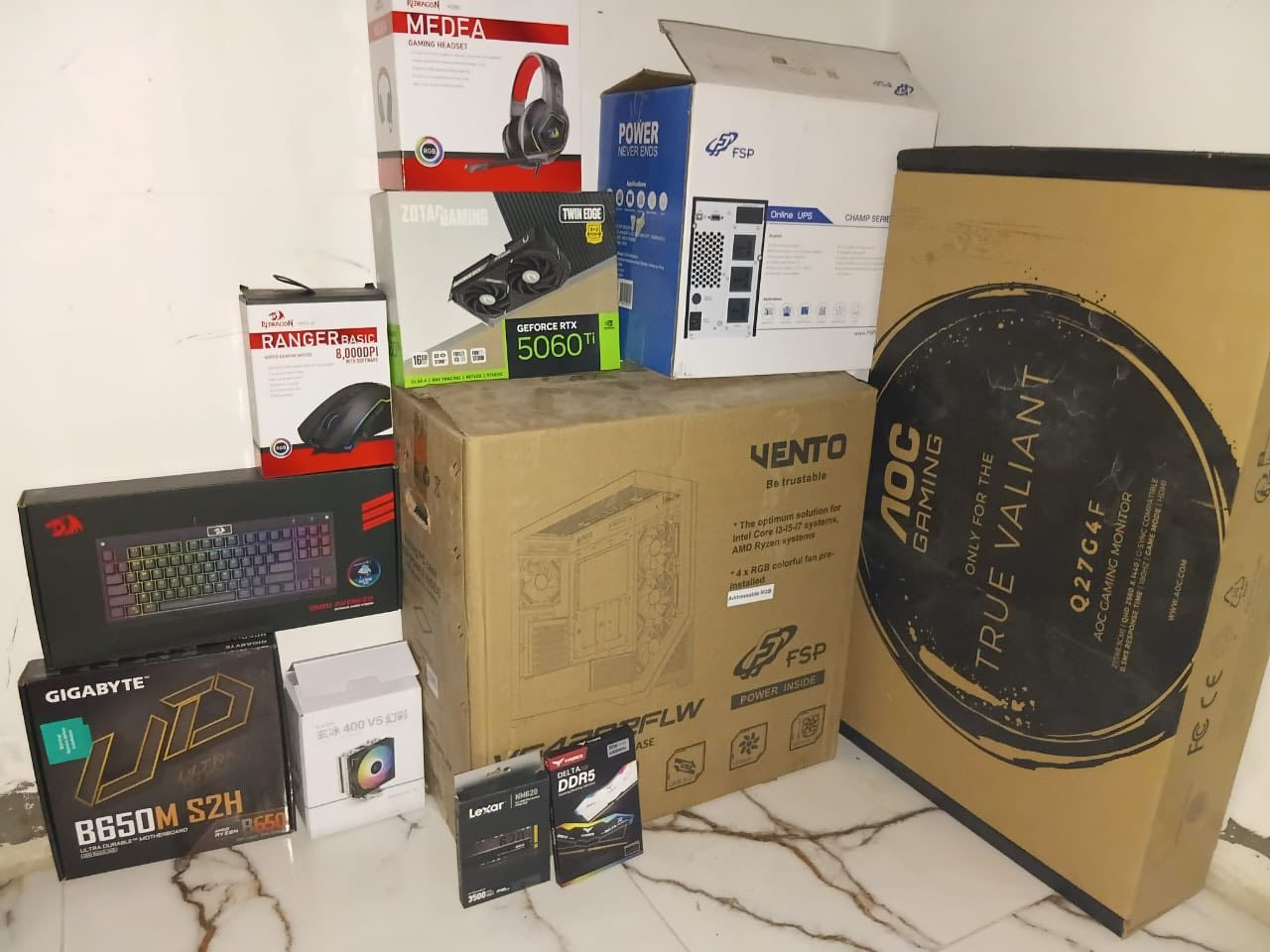 السلام عليكم للبيع pc
التفاصيل بالصورة استعمال قليل جداً مال مبتدئين وبعدهة بالضمان وكراتين كاملة 

السعر مليونين و٢٥٠ سعر نهائي كيس وشاشة ويو بي اس وملحقات
***********
