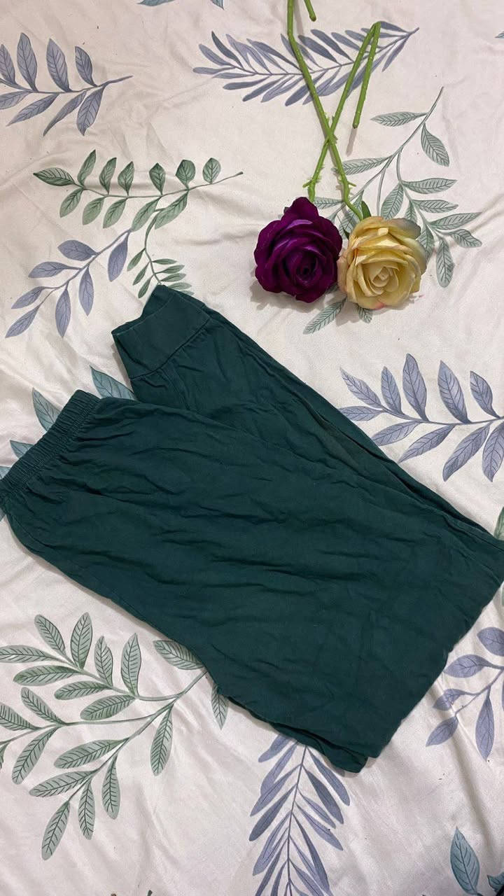 ملابس باله نضيف شرط 
قياسات M,L
سعر القطعه الف  دينار بس لحكو كل القطع صيفي📌📌📌📌


**إذا كنت صاحب هذا الإعلان وتريد حذفه لأي سبب، رجاءا أرسل رسالة إلى الدعم الفني**