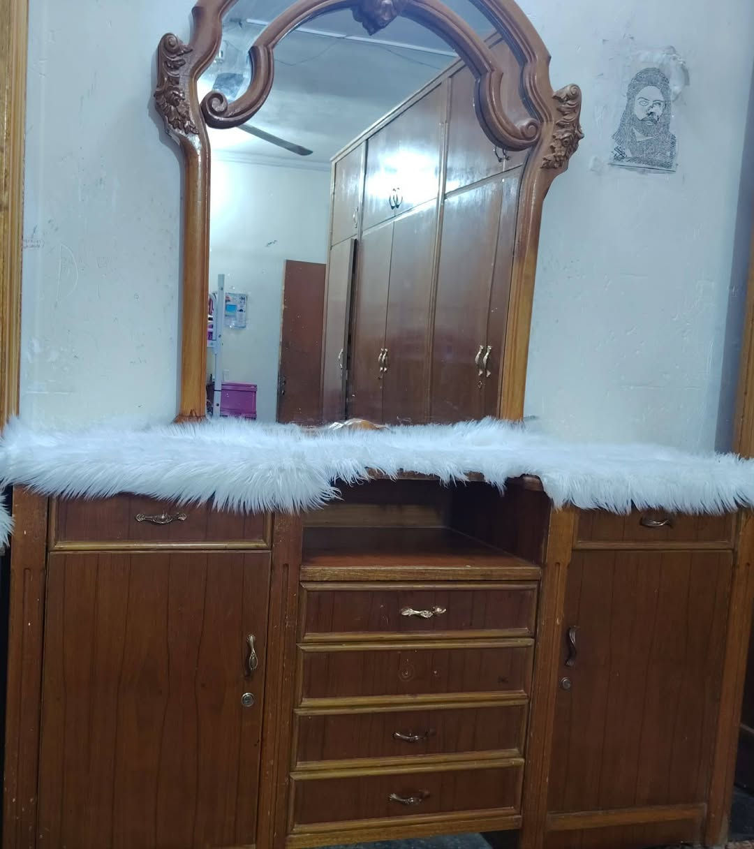 ميز تواليت تسكام كلش نضيف وزايه صاج كلش نضيف سعرهن 125.   جربايه ام طابقين وياه دوشك كلش حلوه ونضيف سعرهن 135.    ديوانيه 
العنده أغراض غرفه نوم انشرهن وعلبيع إلي نسبه بسيطه يتفضل خاص 
تابعني ليصلك كل جديد


**إذا كنت صاحب هذا الإعلان وتريد حذفه لأي سبب، رجاءا أرسل رسالة إلى الدعم الفني**