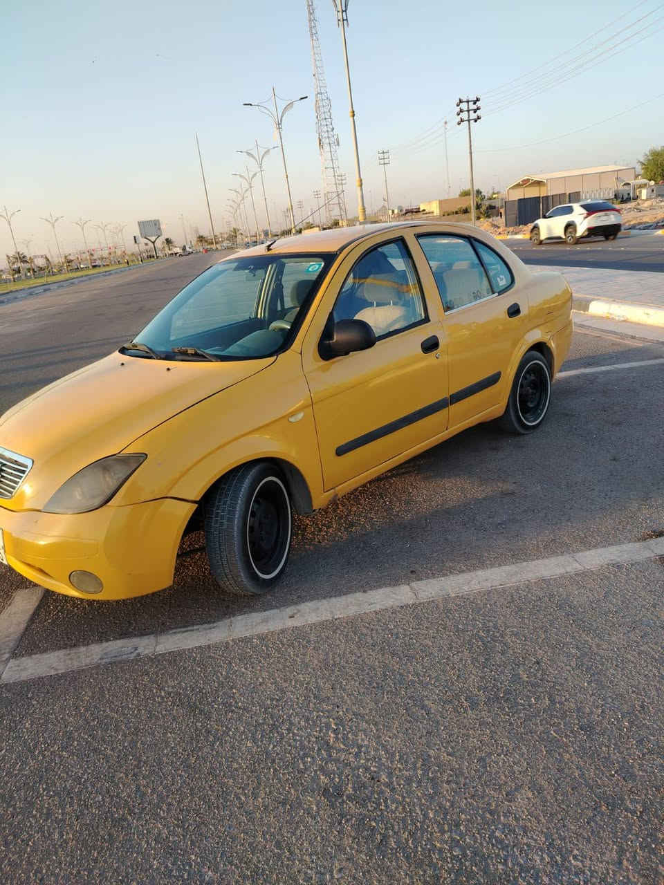 سلام عليكم طيبه موديل 15رقم بغداد دولي جاهزه سياره مكانها كربلاء مصفره تأخذ صافي سعر 34وبيها مجال ***********
