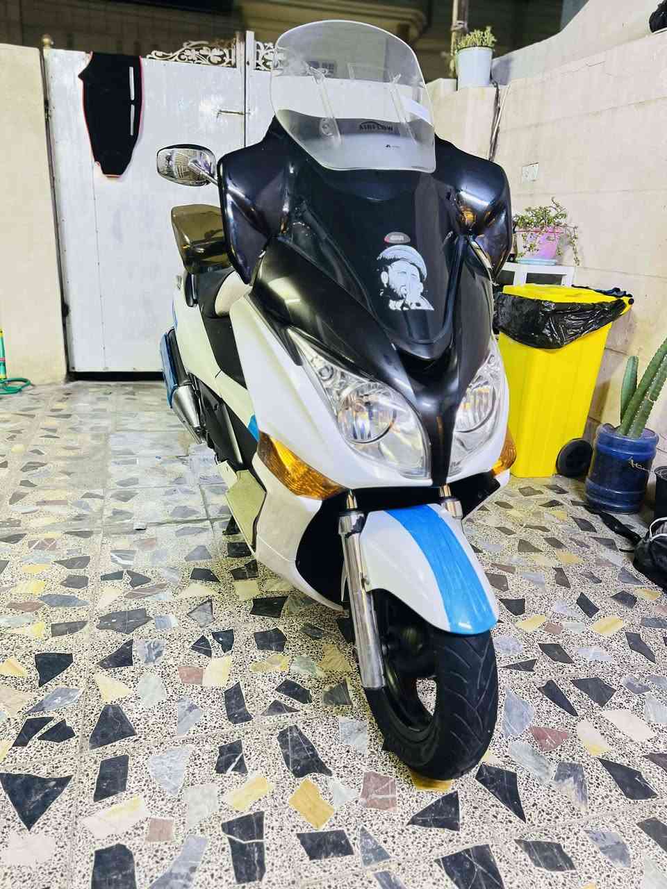 سلام عليكم سلفر جيتي ٦٠٠ اوفر دراجه جديده دشبول ازرك داش كام جامه قطعتين امل زعانف دراجه ماشيه ٢٢ دراجه عارضه ٢٤ بيه مجال بصيط رقم ***********
