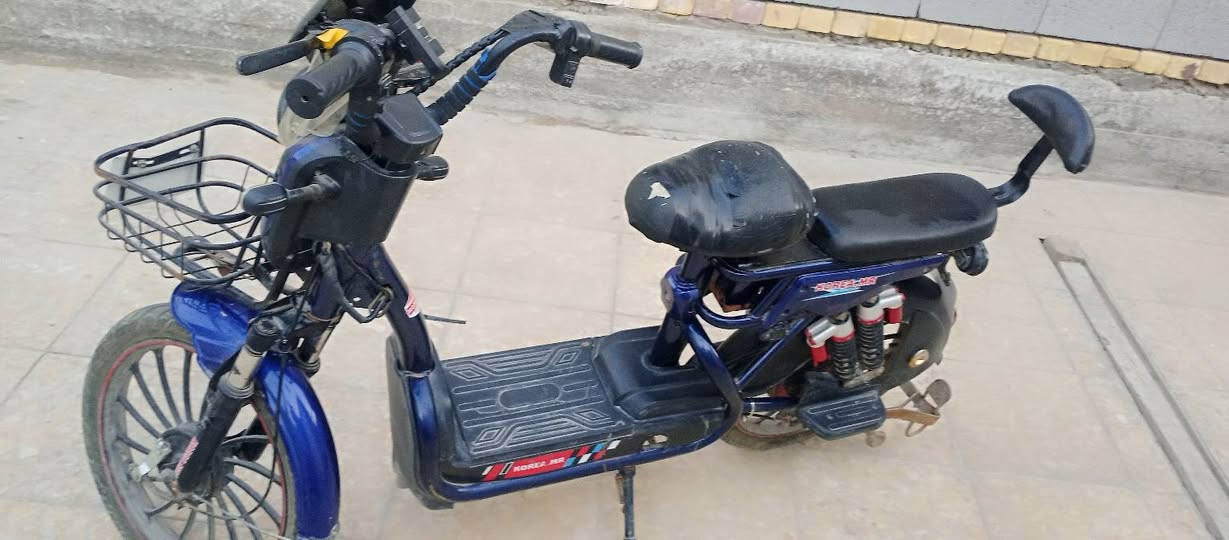 دراجة شحن اسمهة كوريا  MR للبيع بسعر 290 وقابل للتفاوض مكاني البصره  
رقمي  ***********
