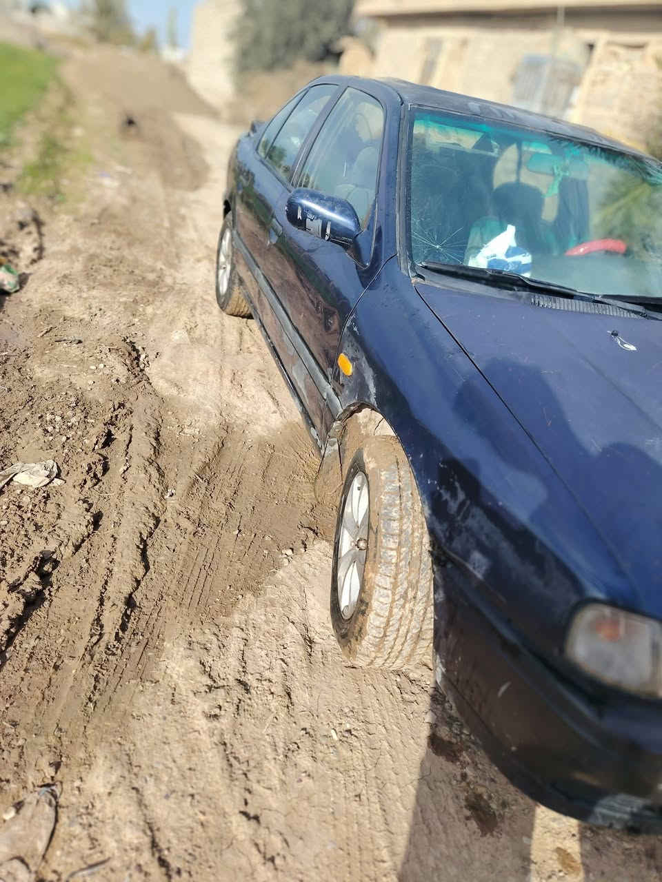 ، السلام عليكم ورحمه الله وبركاته للبيع نسان بريمره حجم 16 محرك شرط وكير وصدري ولكشر شوفت العين السعر ثالث مليون سنوه خظره رقم كركوك لأ إتصال ***********
