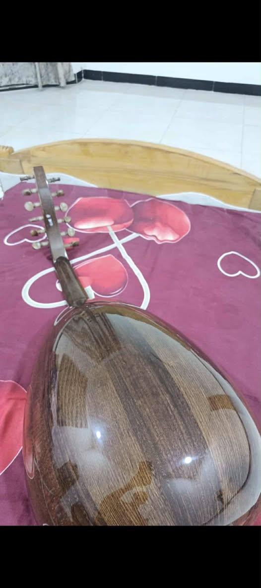 عود زرياب سوري 0 موديل عراقي العود نضيف استعمال قليل مابي اي ضرر او كسر الي يحب يسمع صوته خاص السعر 100 الف مكاني بغداد دوره


**إذا كنت صاحب هذا الإعلان وتريد حذفه لأي سبب، رجاءا أرسل رسالة إلى الدعم الفني**