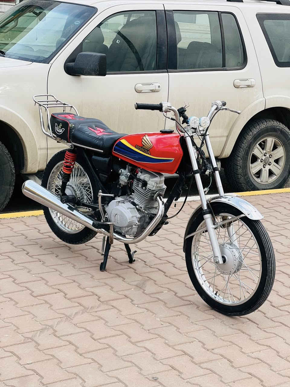 بؤ فرؤشتن و گؤرينه وه falahe ئيراني ئه سلي 2021 مه كينه كه پس كامل تاقم وايه ر تؤپ سويچ لايتي پيه وه يه زور به قه وه ته فول سه نته ره ماله كه دياره سعري 350 و معامه له شوين سليماني *********** ده ستت خوش ئه دمين
