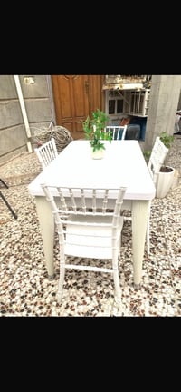 طاولة • للبيع • حي الحسين