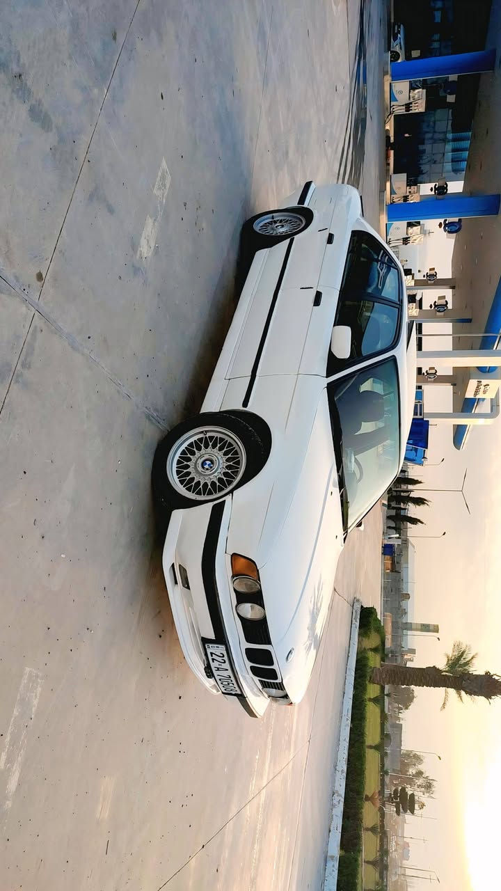 ‎بیئم مۆدیل1990گێر عادی مەکینە 520کەپس بیلاد  تاقم وایەر سمس سەنەوی نوێیە بەناو خۆمە  مواسه فات دوو جام کارەبا ئەیبیئس سلایت تەبرید  سەیارەکە  مالی دۆستە هەمو گیانی بەشەرتی فیتەر  گلۆپ بۆ گلۆپ بەشەرت  گۆڕینەوەش دەکەم لەسەر دل گرتن   شوین رانیە   ***********
