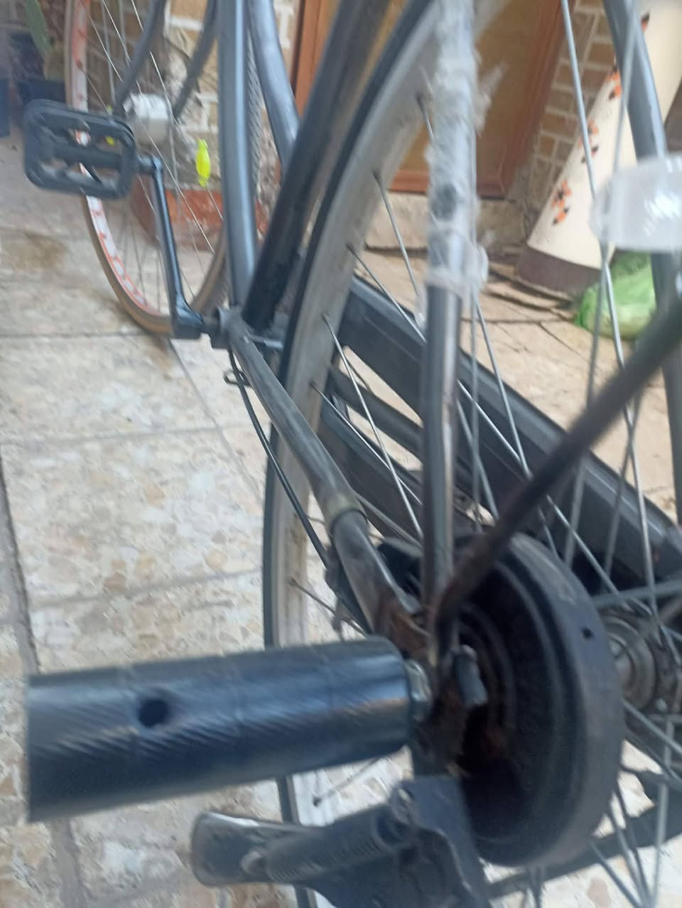 سلام عليكم للبيع 
فقط الشه واكع عليهه صبغ خفيف 
مكاني نجف حي الجامعه 
سلام عليكم باسكل للبيع سعر50 قفل قفل 
للستفسار ***********واتساب
