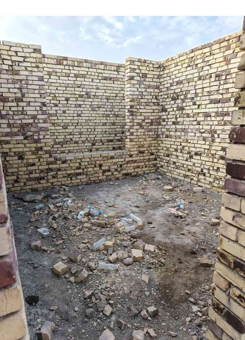 هيكل للبيع/مساحه البناء ٢٣٠متر المساحه الكليه ٧٠٠واجهه ١٥نزال نزال ٤٥متركافه      الخدمات متوفره وجهه عل شارع عرض الشارع ١٠متر  ناحيه الابراهيميه/الدبله للاستفسار الاتصال على الرقم ***********
