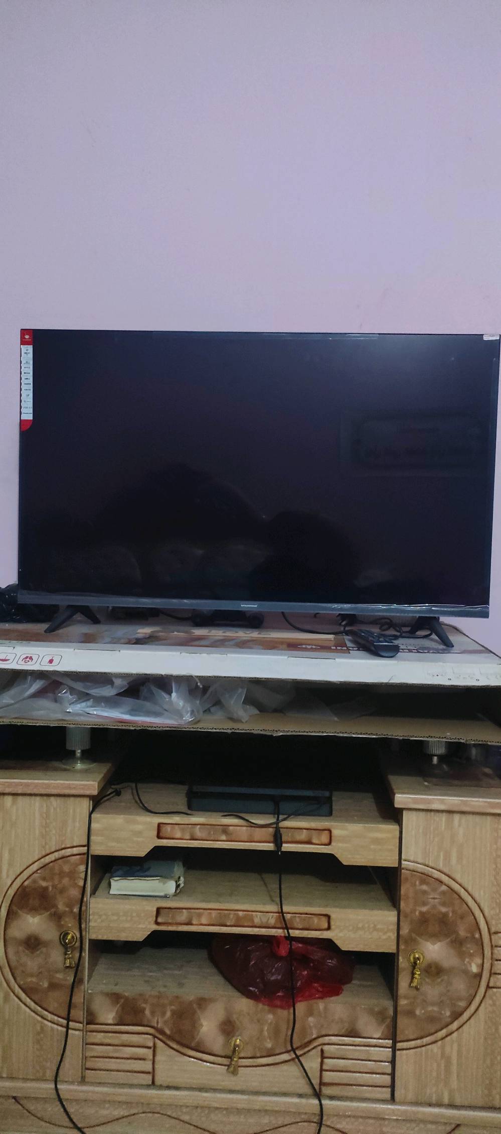 شاشة بلازما 43 بوصة  4k السعر 420 ألف وبيها مجال
العنوان البصرة 
التواصل واتساب 
***********