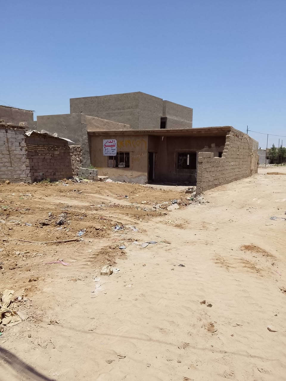 السلام عليكم
قطعة ارض مع بيت هيكل مساحة ٣٠٠ متر   واجهة ١٠ نزال ٣٠ طابو زراعي سند ٢٥  تحويل قرار محكمة 
المكان جسر ديالى الجديد الكرغولية  مقابل البنزين خانة 
السعر ٣٥ 
للاستفسار ***********
               ***********
