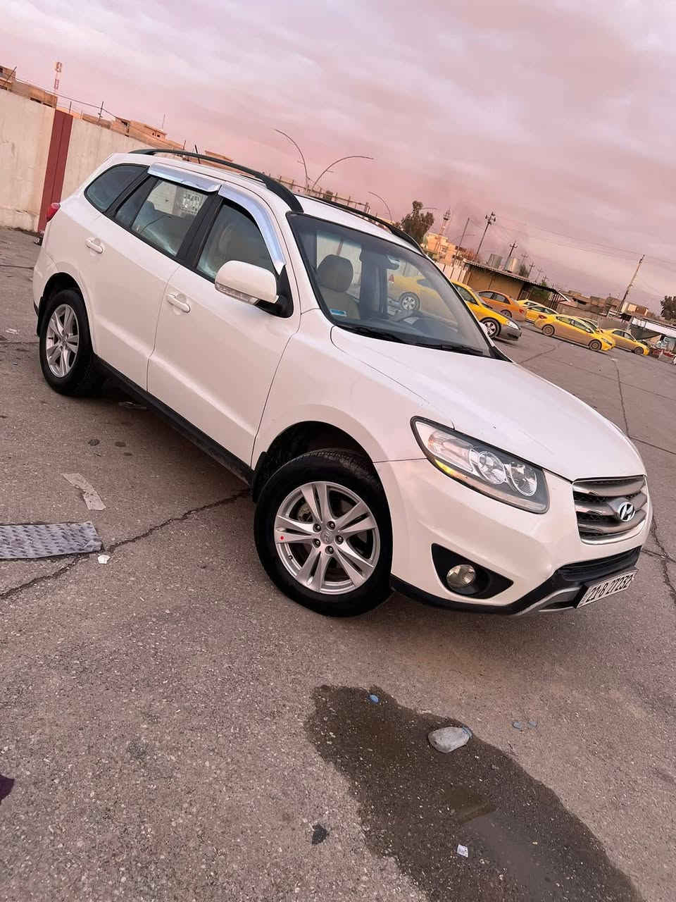 السلام وعليكم سنتافي ٢٠١٢ خليجي السعر ١١٨وبيها مجال
فوول ما عده البصمه سبع راكب ثلاث قطع تبريد +تدفيه فتحه بل سقف محرك أربعه مفتوح ومبدل بي كازكيت شرط لا صرف ولاه تفخ الكير شرط 
طخم تايات جديد ويل عدد ٥  رقم اسليمانيه جديد هزه جديده اتريد وكاله اتريد تحويل ضرر السياره تاكيه على صفحه ومصبوغه عام بجم كبس 
*********** خابر وتدلل سياره احلى من الصور
