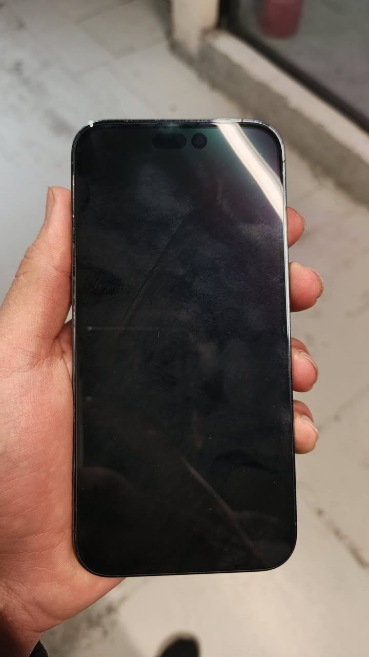 السلام عليكم حبايب بلا زحمه عليكم بدون وعود كاذبة وتخلوني احجز وتغلسون بدون زحمه عليكم يعني وبدون مراوس اخوان فقط بيع ، الجهاز جهاز صاحبي مو مالي
ايفون 14 برو ماكس ذاكرة 256 بطارية 91% بلادية فقط مبدل شاشة نوعية زينة وحلوة فيس ايدي شغال كلشي مابي ولا عيب الجهاز 
سعره 830 ، السعر مو قفل بي مجال حبايب 
واتس اب *********** 
العنوان بغداد المدائن
