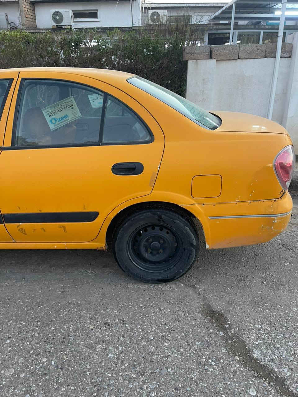 نيسان صني ياباني 2009 محرك ابيض سنويه بسمي بيه كابون بانزين ضرره جامرلغ سائق فقط بدون دواخل بلادي ابيض سياره حلوه وجاهزه بيع فقط 
العنوان : كركوك 
مااجاوب ع الفيس سعره 97 بيه مجال قليل اتصل وتدلل ***********
