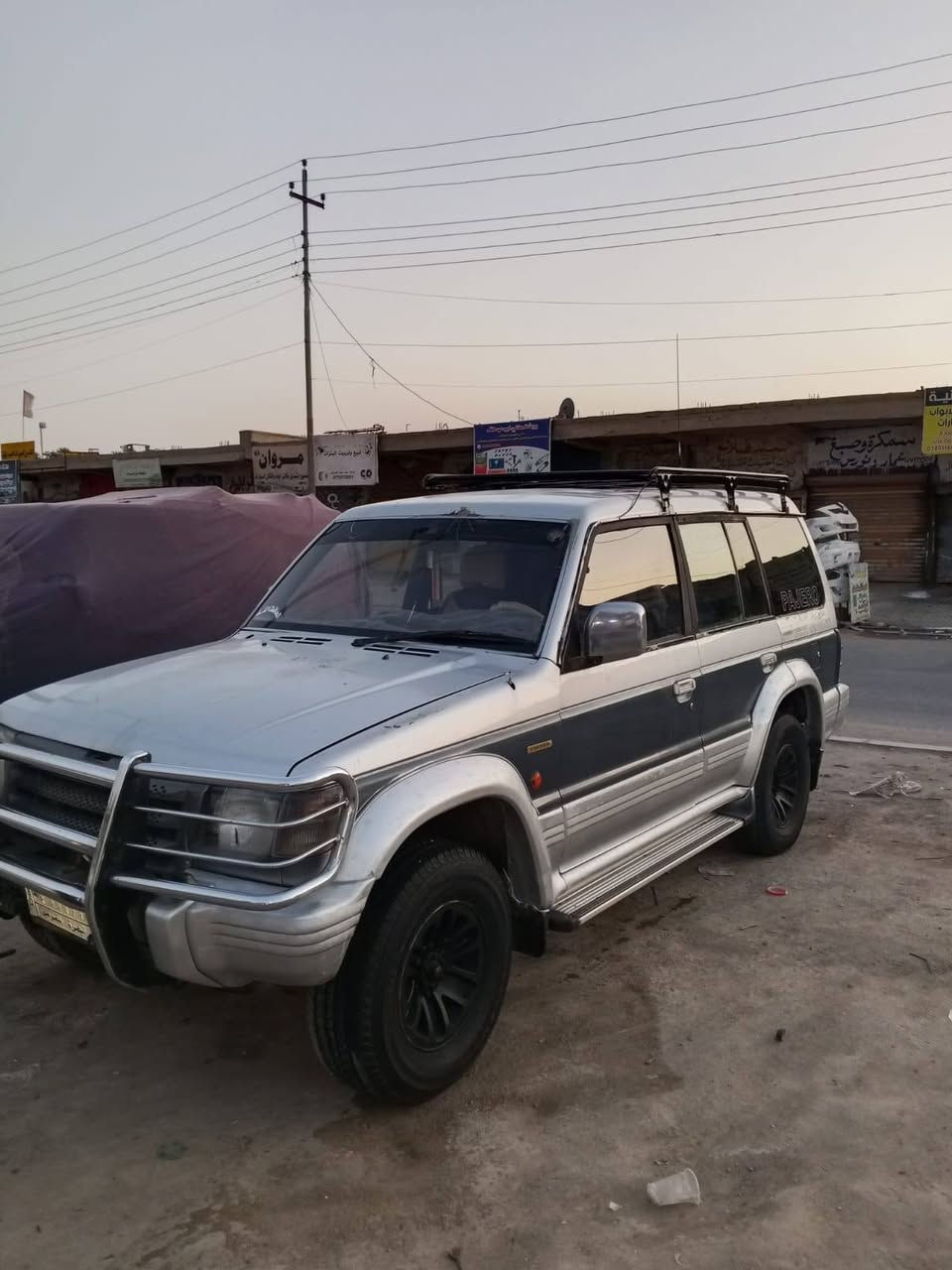 سلام عليكم باجيرو للبيع مديل 92 بسمي السياره صاله عدي 15 سنه مكينه في فيتي اي جديده تخم تاير باتري جديد تبريد ثلج سياره بلاد ما مصبوغه بيه بعض ملاحظات قليله رقم بصره الماني سنوي هستو نتهن العنوان البصره السعر 45 وبيه مجال قليل جاهز سياره ترايك ون ما يعجبك
***********
