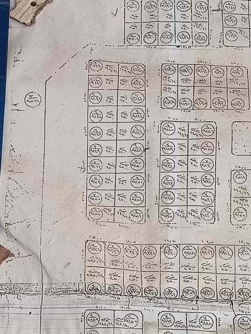 قطعة بطليه على شارع ٤٠. كما مبين أدناه ب ٣٠٠٠ السعر ٢٧ وبيه مجال بسيط.
نصف قطعه حي الغدير الثاني   ١٢٥ متر.  ٦٧ وبيه مجال مكتب الغدير ***********
