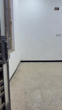 للأيجار شقة 90 متر طابق اول زيرو غرفتين نوم وصالة ومطبخ وحمام شاطئ الت...