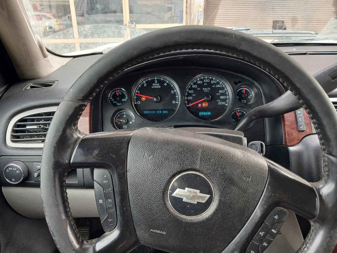 السلام عليكم للبيع او مراوس هاي موديل ٨ السياره جاهزه 
مكينه بل صندوك تبريد حداديه تخم تاير مشلن اصلي دوشمه كاعيه كهرباء جديده 
(الكير ايخر ابيع كير كايم )
السياره جهزه عل ٢٤ حبايه  
بيه ٣ قطع حادثه 
مكانه حله خطه حله بغداد امراوس او بيع
***********
