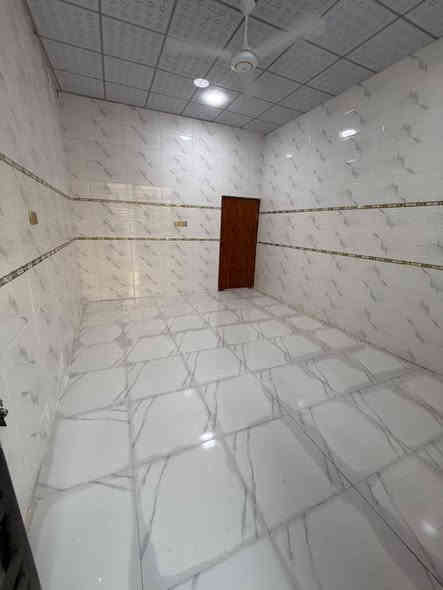 بيوت طابو زراعي عراقي سند٢٥تحويل ابو خصيب حمدان قريب على شارع حمدان ريسي المساح ١٥٠متر يحتوي على قرفتين وصاله ومطبخ ستقبال وحمام ومدخل حمام خرجي فارغ سكر مقابيل مركز صحي السعر ٨٥مليون وبي مجال اتصل ***********
