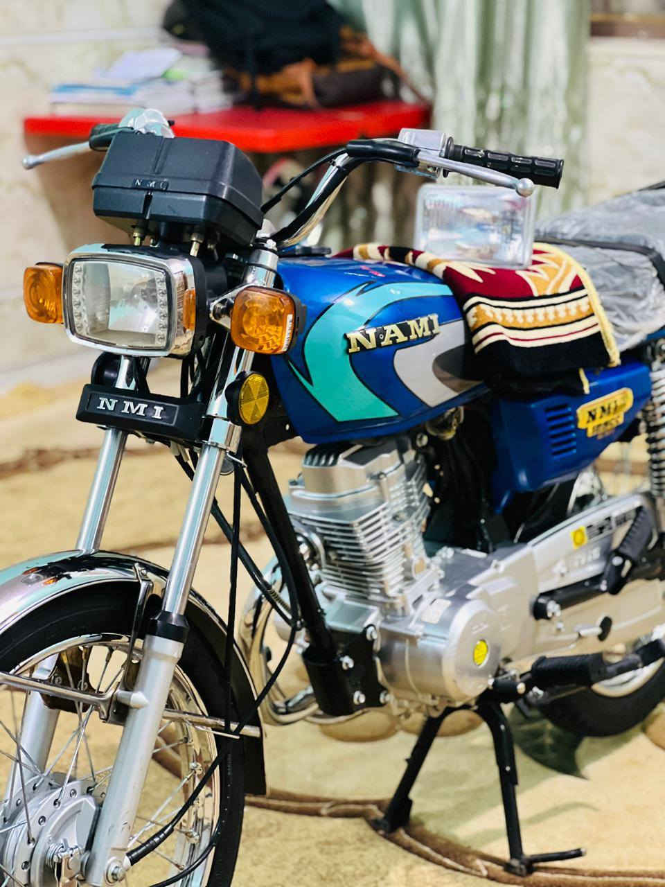 السلام عليكم 
نامه شلامجه مديل 23 اوراق اصلي وكاملات 
دراجه ناشفه بلاد مال جناي مكينته جيله ما تنكمش مكان رميثه اتصل. ***********
