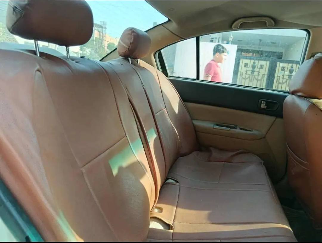 شێری ئەی5 مۆدێل 2013  فول مواصفات تەنها سڵایت نیە گێڕ تۆماتیک جام کارەبا ئاوێنە کارەبا تەبرید مەرکەزی ویلکەب  یەک دینار مەسروفی نیە گێڕ مەکینە کارەبایی بڕانەوە بەناوکردن بەشەرت  چوار پارچەی سبوغە پێشی کەپسە پشتی جەمپێکی خەفیفی هەیە 310 هەزار غەرامەی لەسەرە دوای مامەڵە بۆتی دەگێڕمەوە سعری 45 وەقەو مەجال
 شوێن هەولێر ژ.م  *********** واتسئاپ لەسەر هەمان ژمارەیە أربيل, العراق
