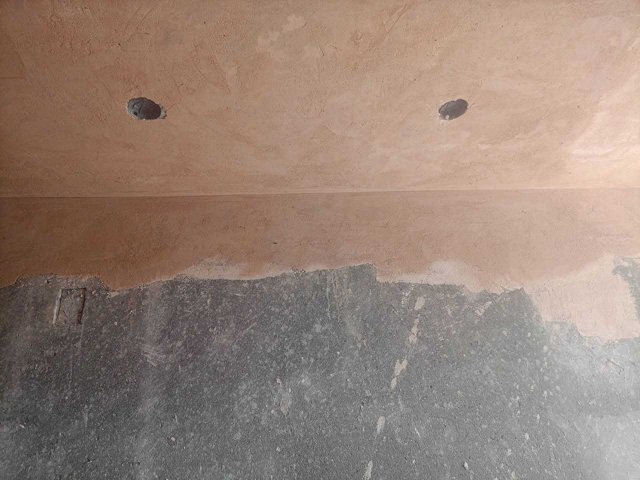 كادر خلفات لبخ وبياض وجص وسميت شغل درجه وله كله مصاطر ***********
