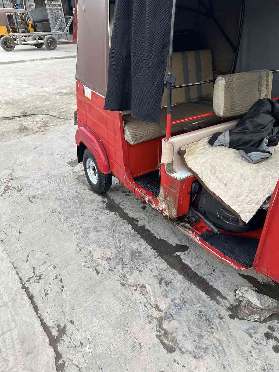 تكتك موديل 18رقم وسنويه رقم بغداد الشراي يتصل ***********
