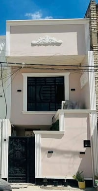 نصف قطعة للبيع  مساحتها 72 متر  طابقين تحتوي على استقبال وثلاث غرف  وص...