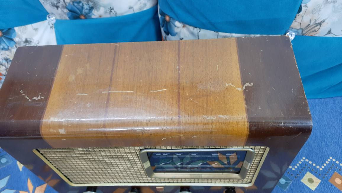 راديون لمبات انكليزي موديل الخمسينات بدون صوت مكينه كامله ابيعه عله وظعه السعر ٧٠الف مع التوصيل حلة, بابل


**إذا كنت صاحب هذا الإعلان وتريد حذفه لأي سبب، رجاءا أرسل رسالة إلى الدعم الفني**