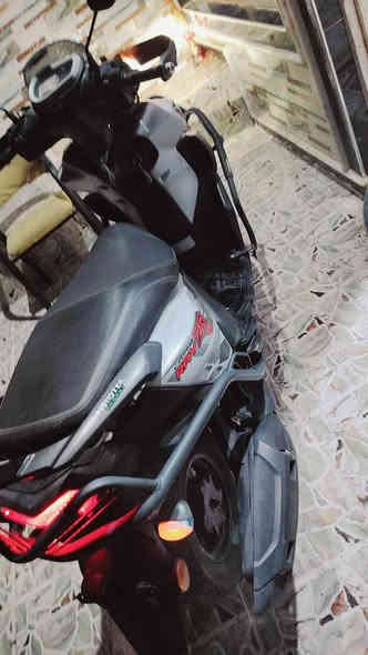 زت ار ٢٣للبيع سعر خاص او تصال *********** سعره مليونين وميه وبيه مجال
