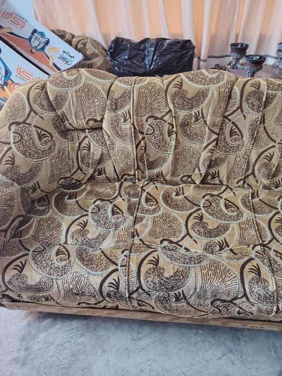 أغراض للبيع مستعمل شي قليل جديد ونضيف ومستعجل ع بيعه سعر الأغراض بل صور موجود و لتواصل على رقم *********** والعنوان الموصل تلكيف
