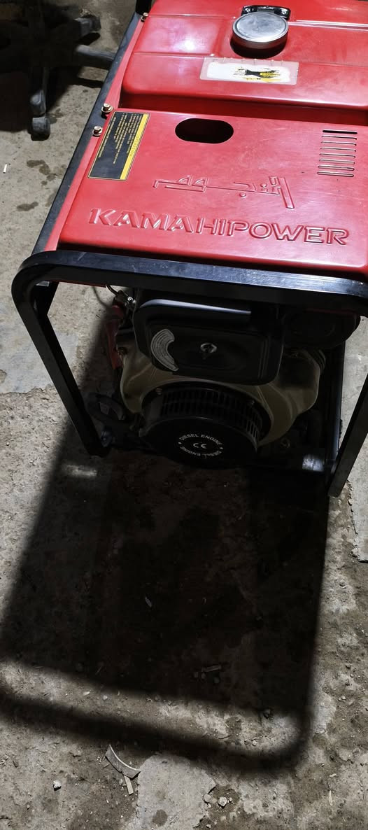 سلام عليكم مولده كاز سلف مع هندر جديده مستعمل شي قليل للبيع السعر 700 استفسار اكثر اتصل***********
