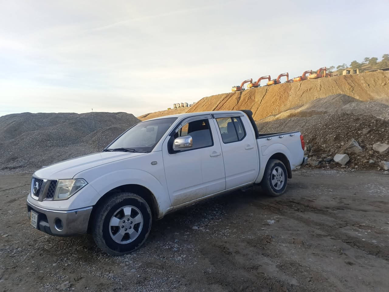 ناڤارا
ناڤارا مۆدێر 2009
هیجی نییە 
زۆر جوانە 
ماڵی دۆستە 
رەقەموو سەنەوی نوەیئە
بۆ زانیاری زیاتر پەیوەندی بەو شمارەیەوە بکە 
***********
